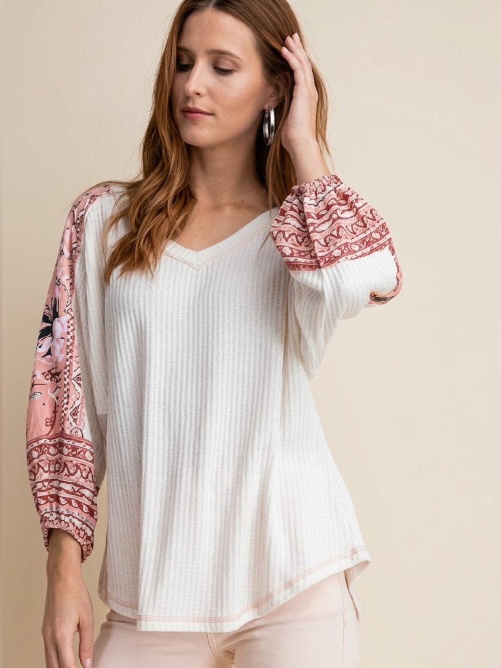 Kori Women’s Size Medium White Pink Red Floral Bohemian V Neck Shirt